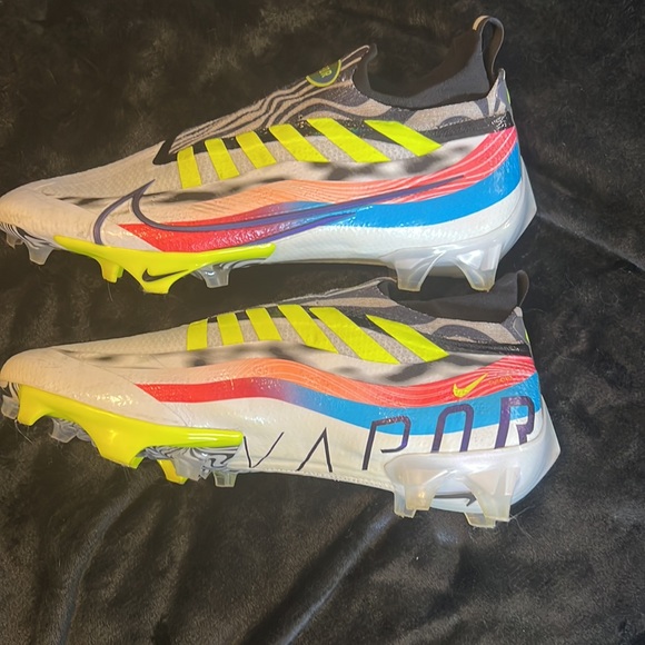 Nike men’s edge vapor elite 360 flyknit football cleats - Picture 4 of 9